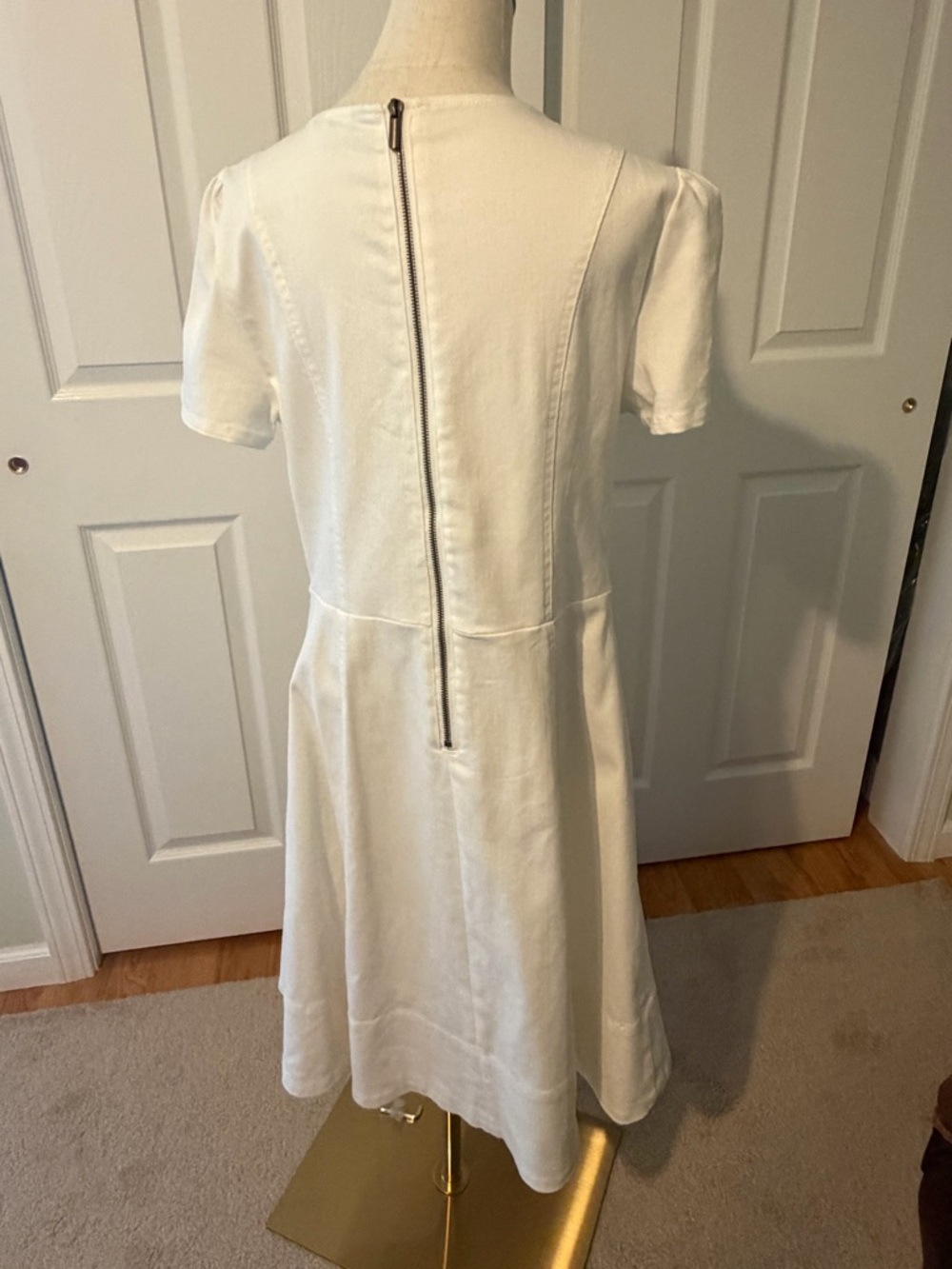 Dress - Picture 6 of 6